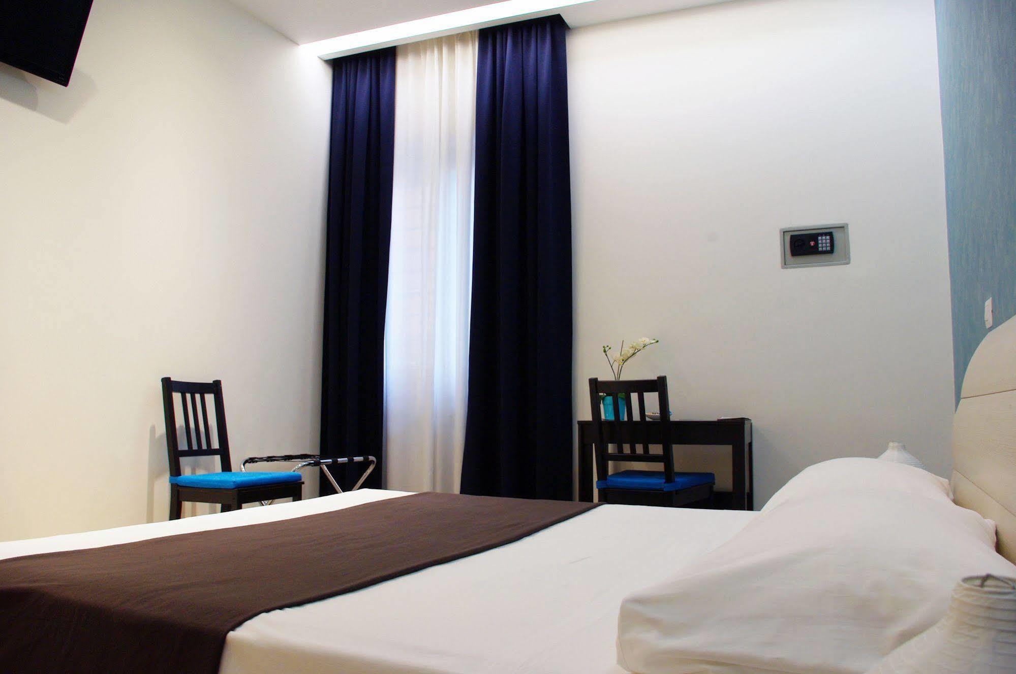 Domus Barberini Bed & Breakfast Roma Ngoại thất bức ảnh